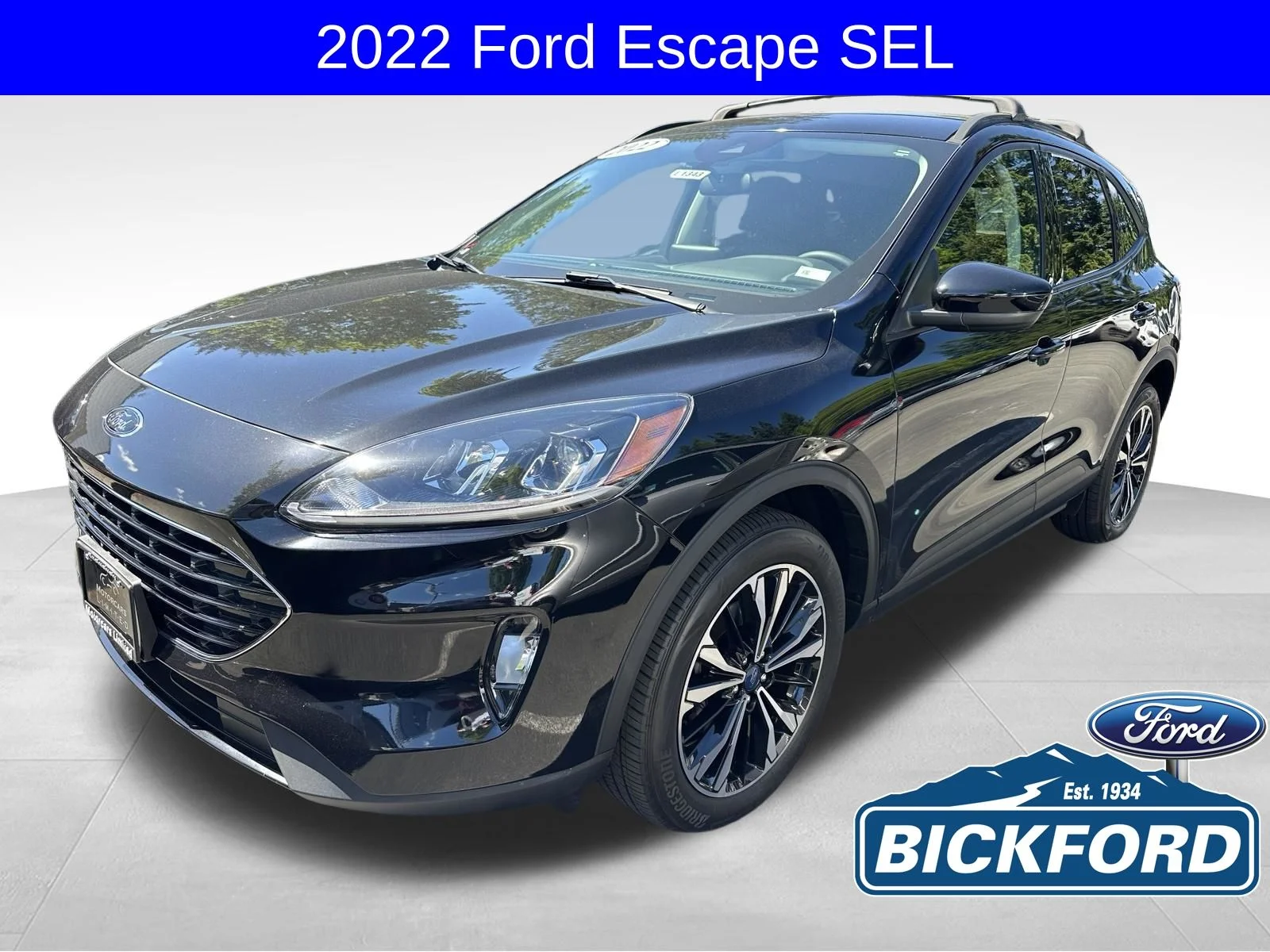 Used 2022 Black Ford SEL image 1