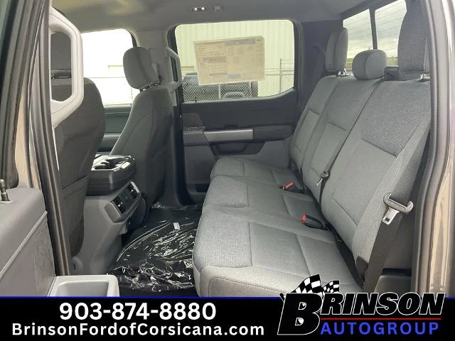 New 2026 Carbonized Gray Metallic Ford XLT image 27