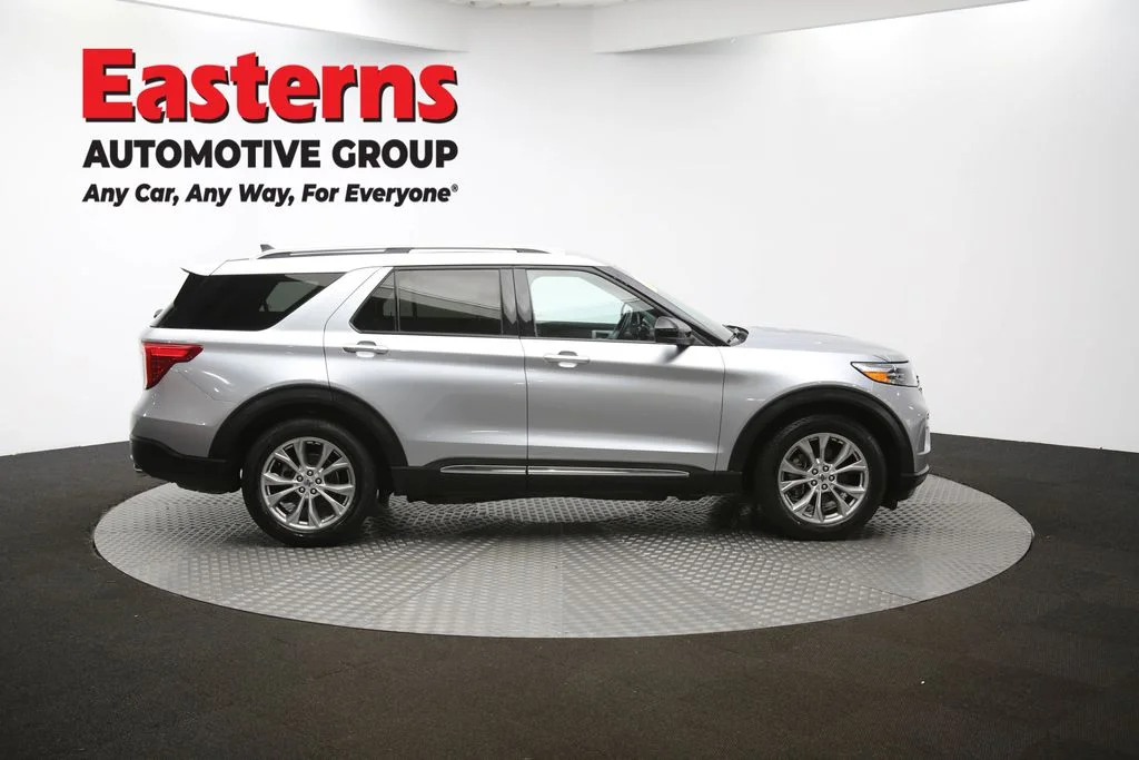 Used 2024 Silver Ford Limited image 45