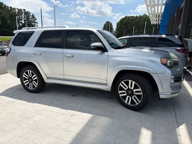 Used 2016 Classic Silver Metallic Toyota Limited image 3