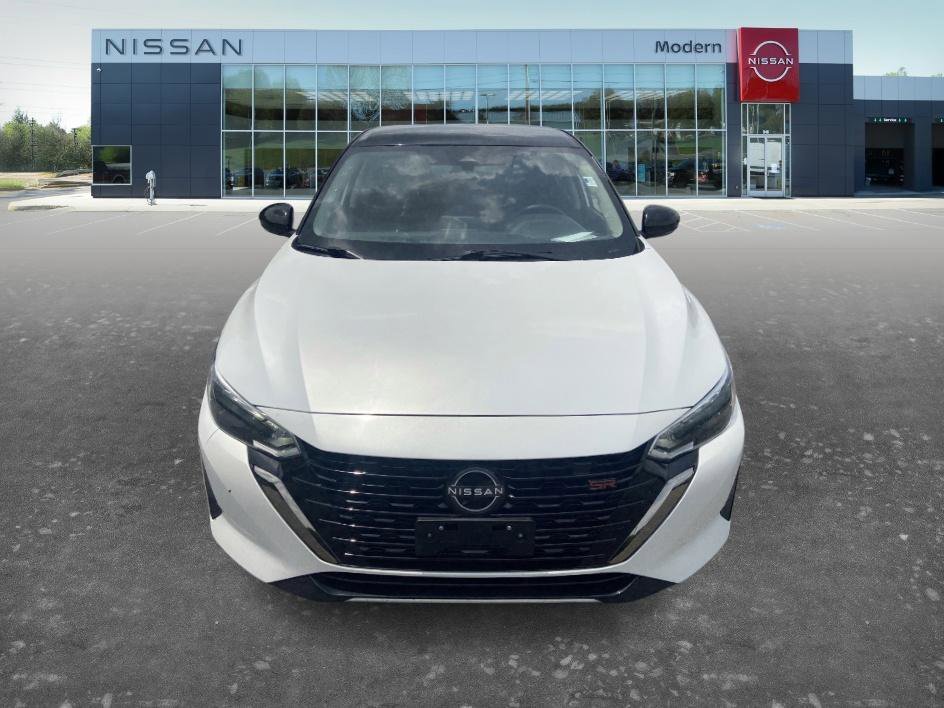 Used 2025 Aspen White Tricoat/Super Black Nissan SR image 2