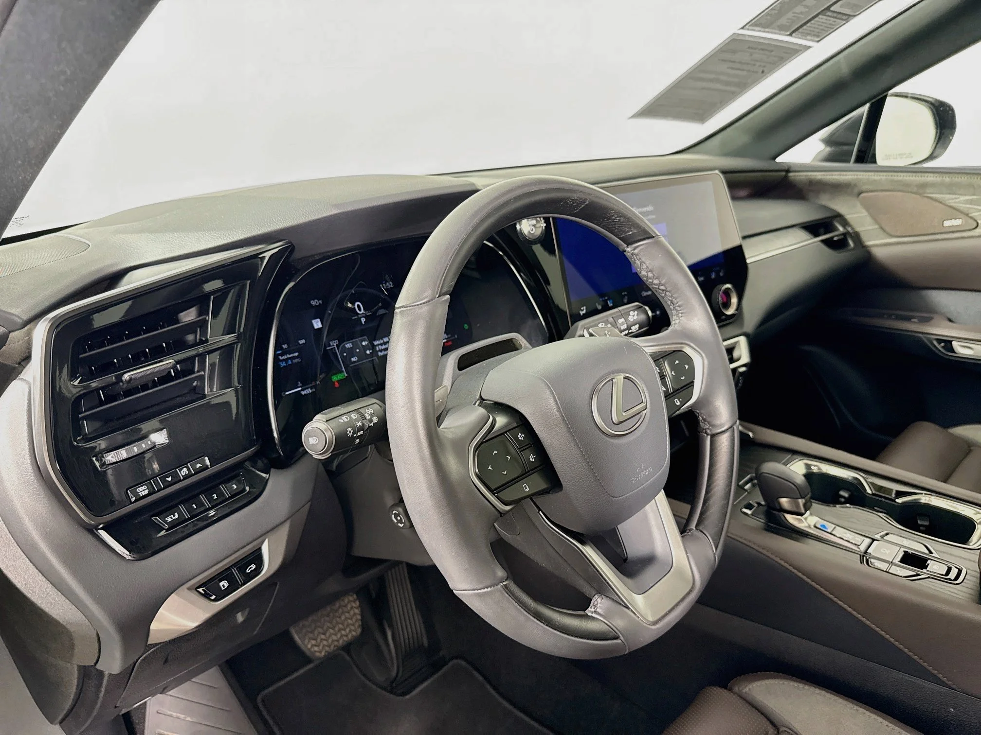Certified Used 2025 CAVIAR Lexus 350h Luxury image 9