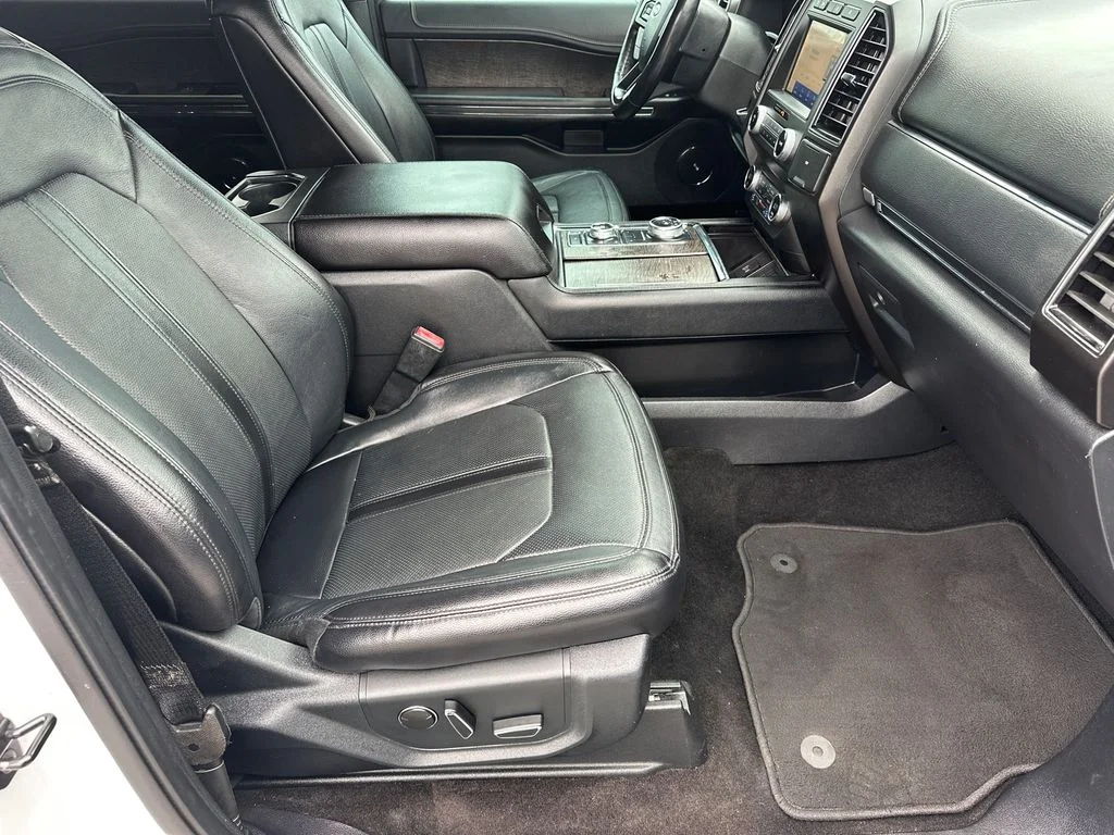 Used 2020 White Ford Limited image 13