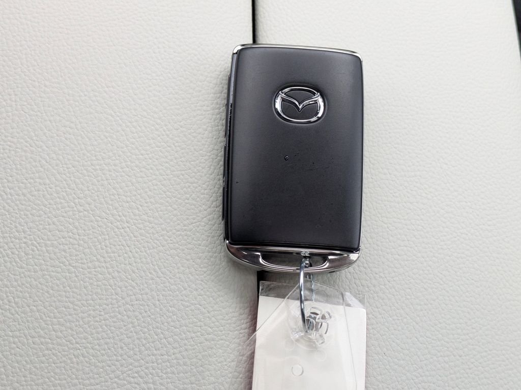 New 2026 Wind Chill Pearl Mazda 2.5 S Preferred AWD image 31