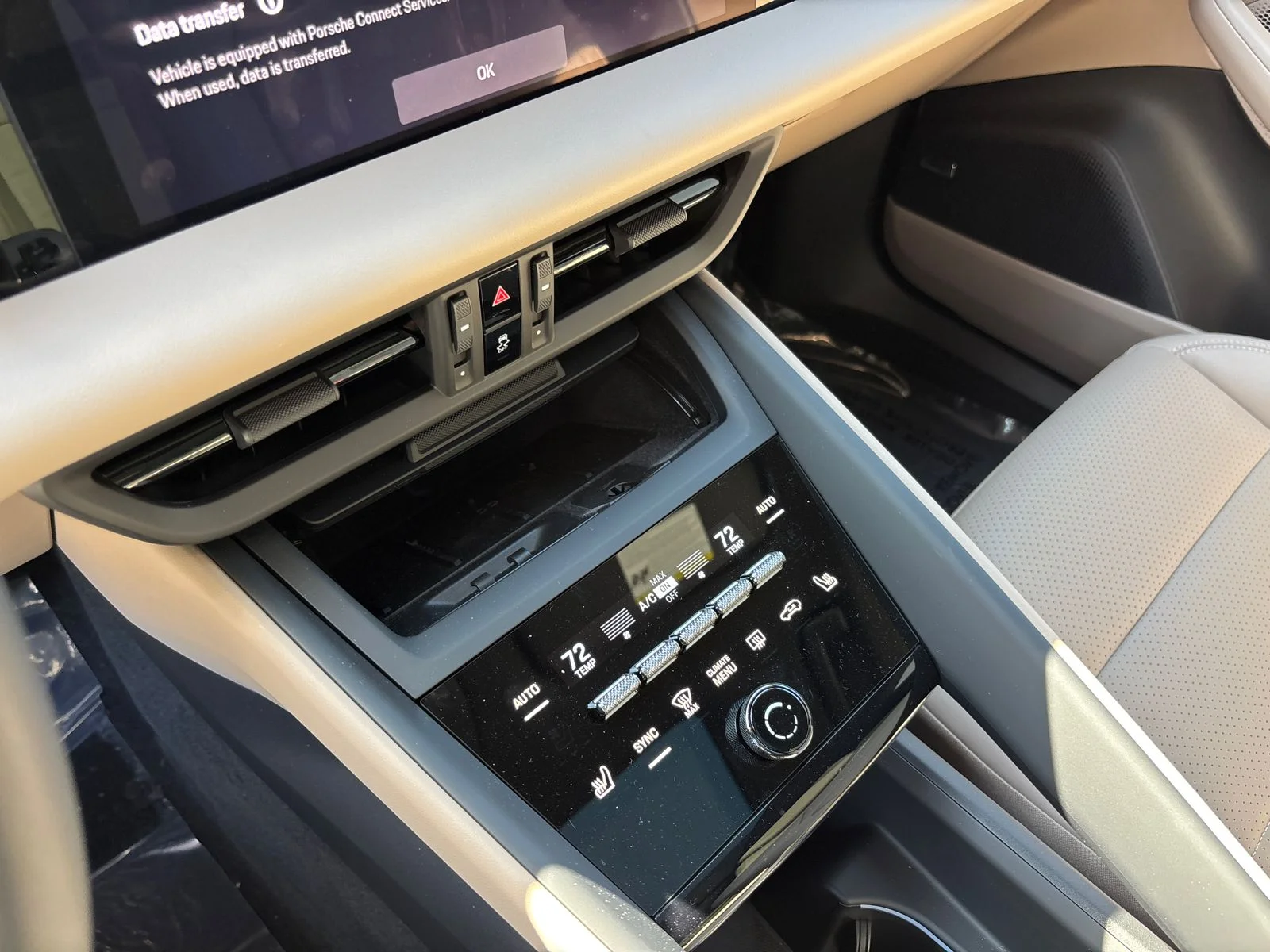 Used 2025 Black Porsche  image 27