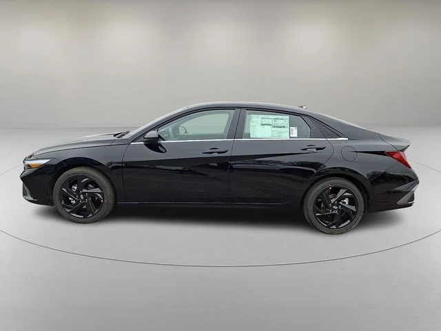 New 2026 Black Hyundai SEL Sport image 4