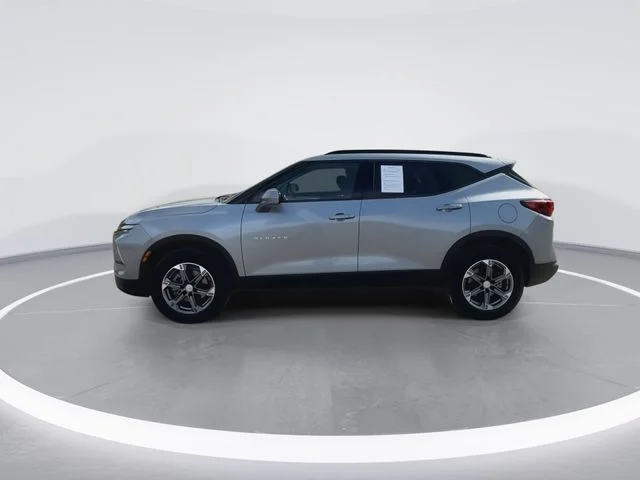 Used 2023 Gray Chevrolet LT image 7