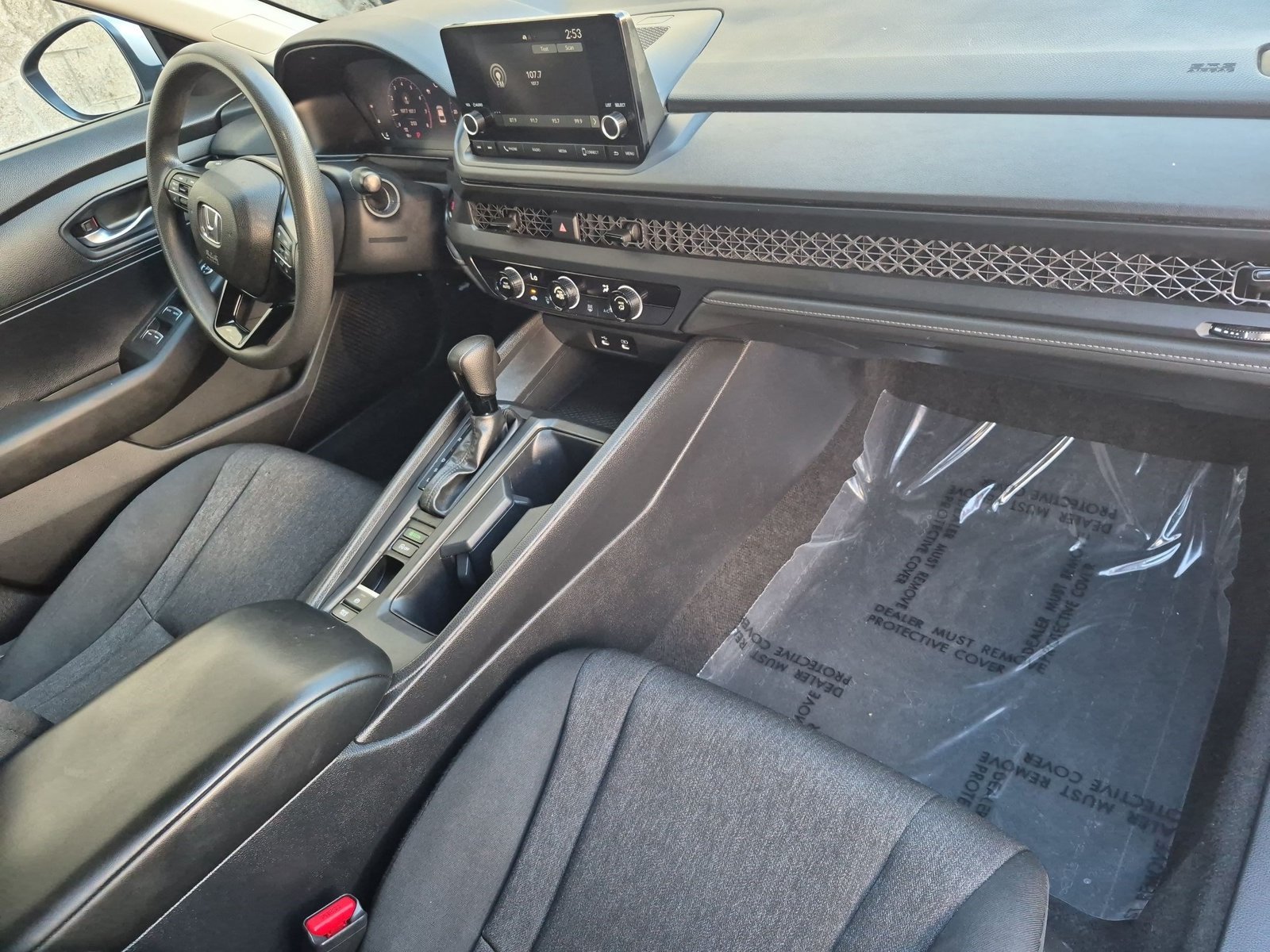 Used 2024 Solar Silver Metallic Honda LX image 20