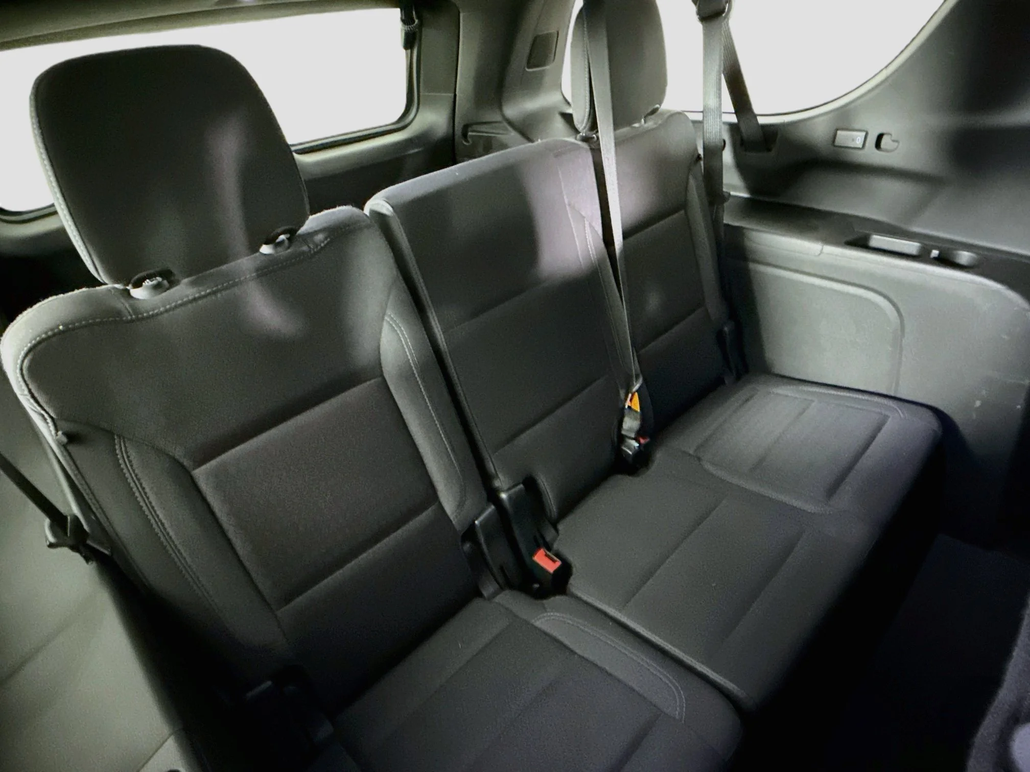 Used 2023 STERLING GRAY METALLIC Chevrolet LS image 28