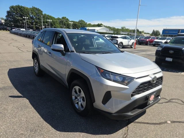Used 2022 Silver Toyota LE image 3