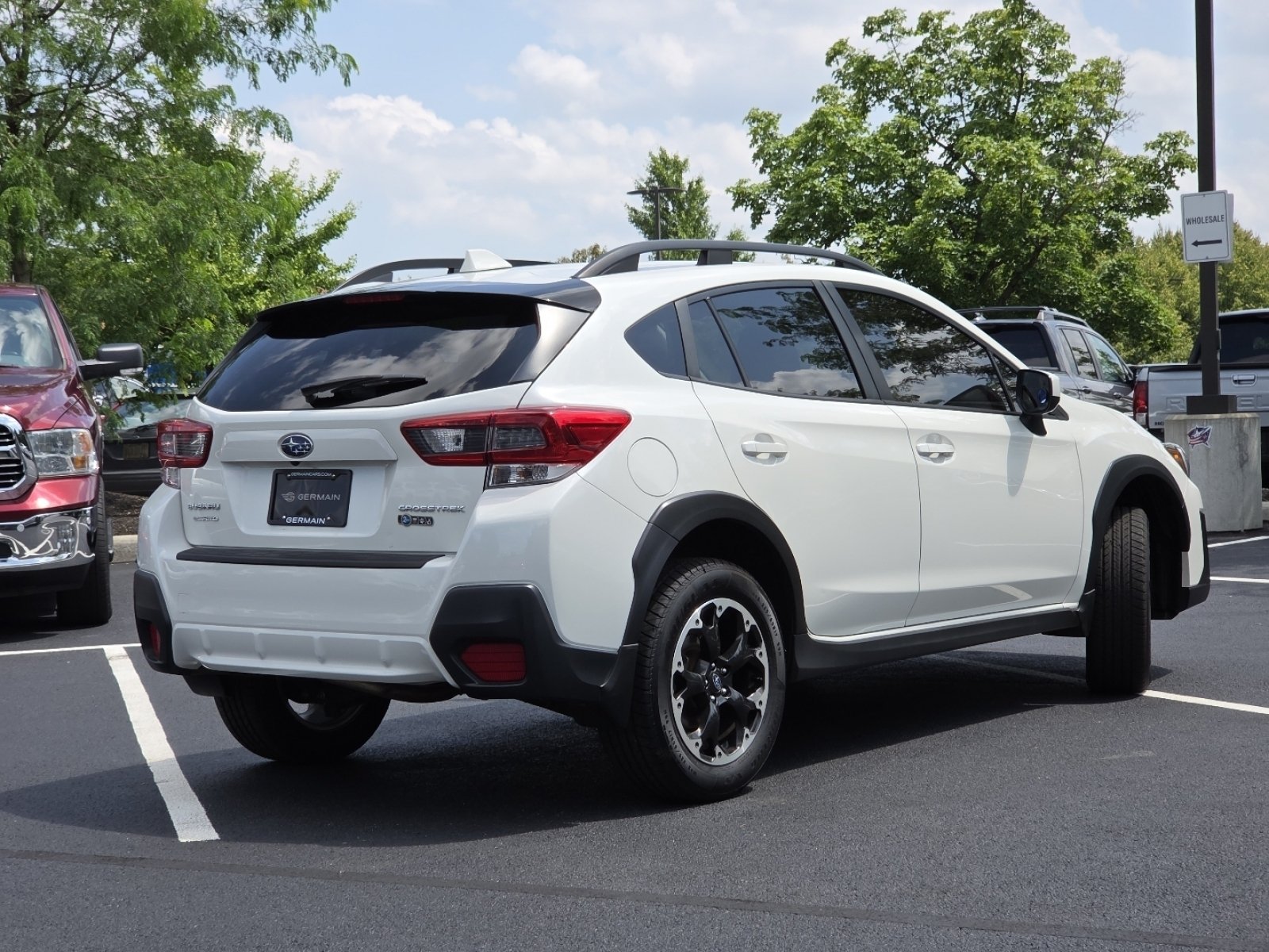 Used 2022 Crystal White Pearl Subaru Premium image 22