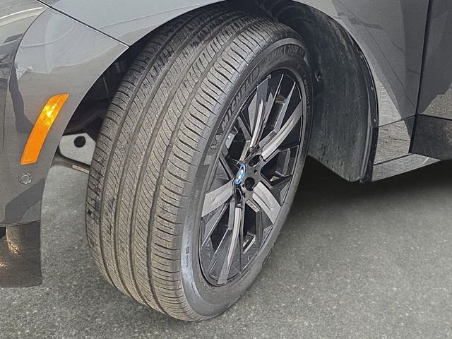 Certified Used 2025 Dark Graphite Metallic BMW xDrive50 image 29