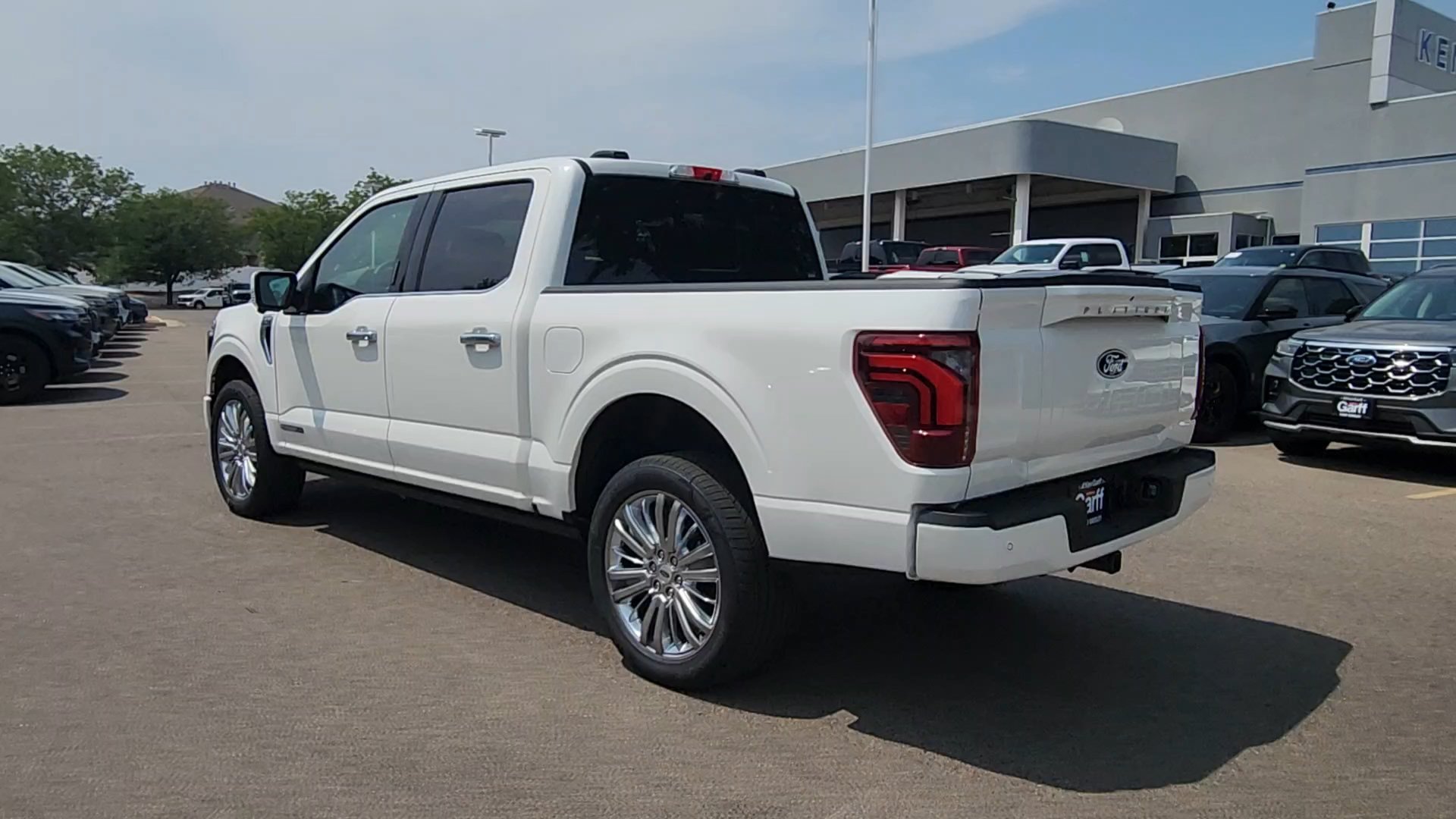 New 2026 Star White Metallic Tri-Coat Ford Platinum image 7