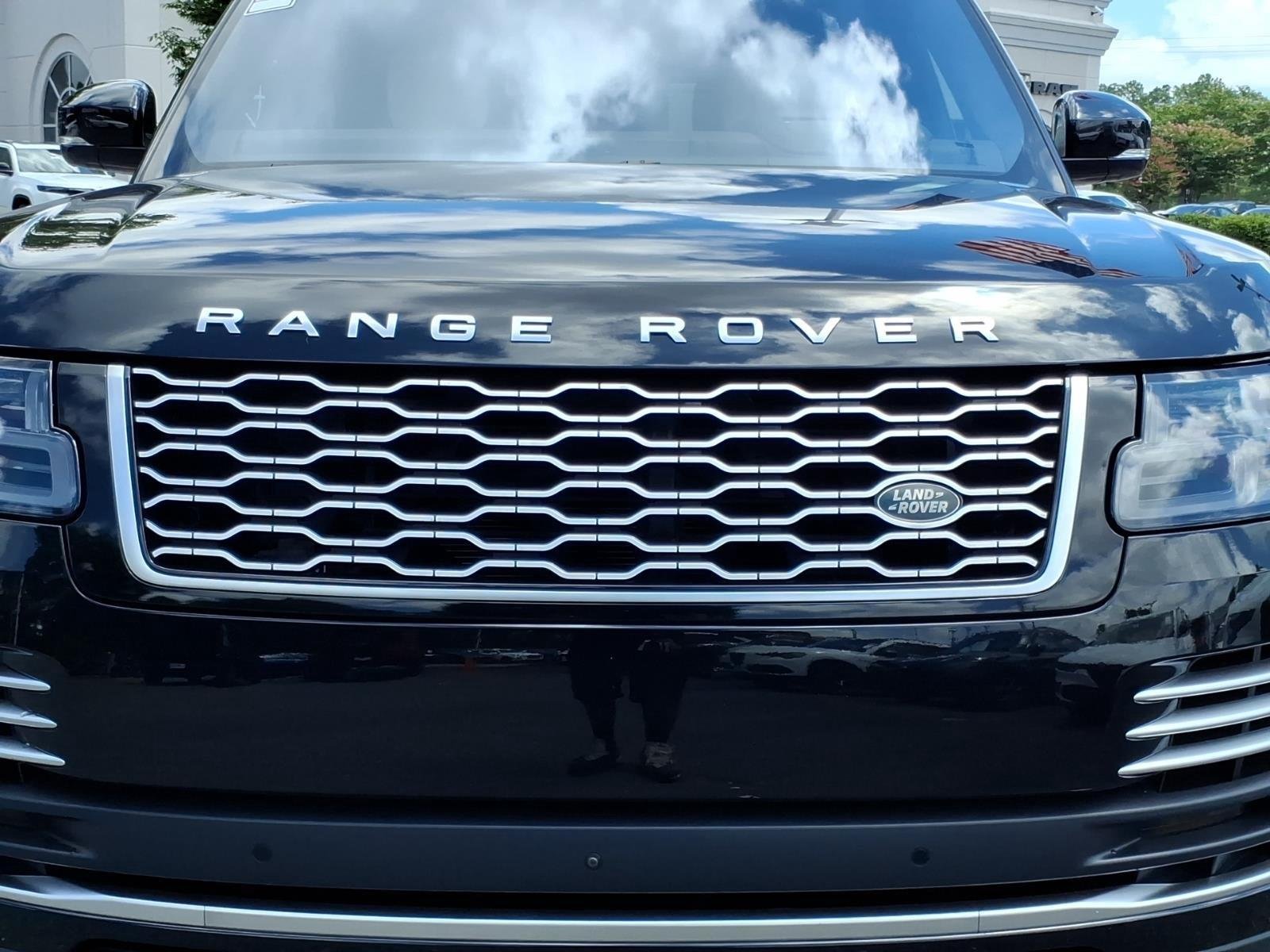 Used 2020 Santorini Black Metallic Land Rover Autobiography image 15