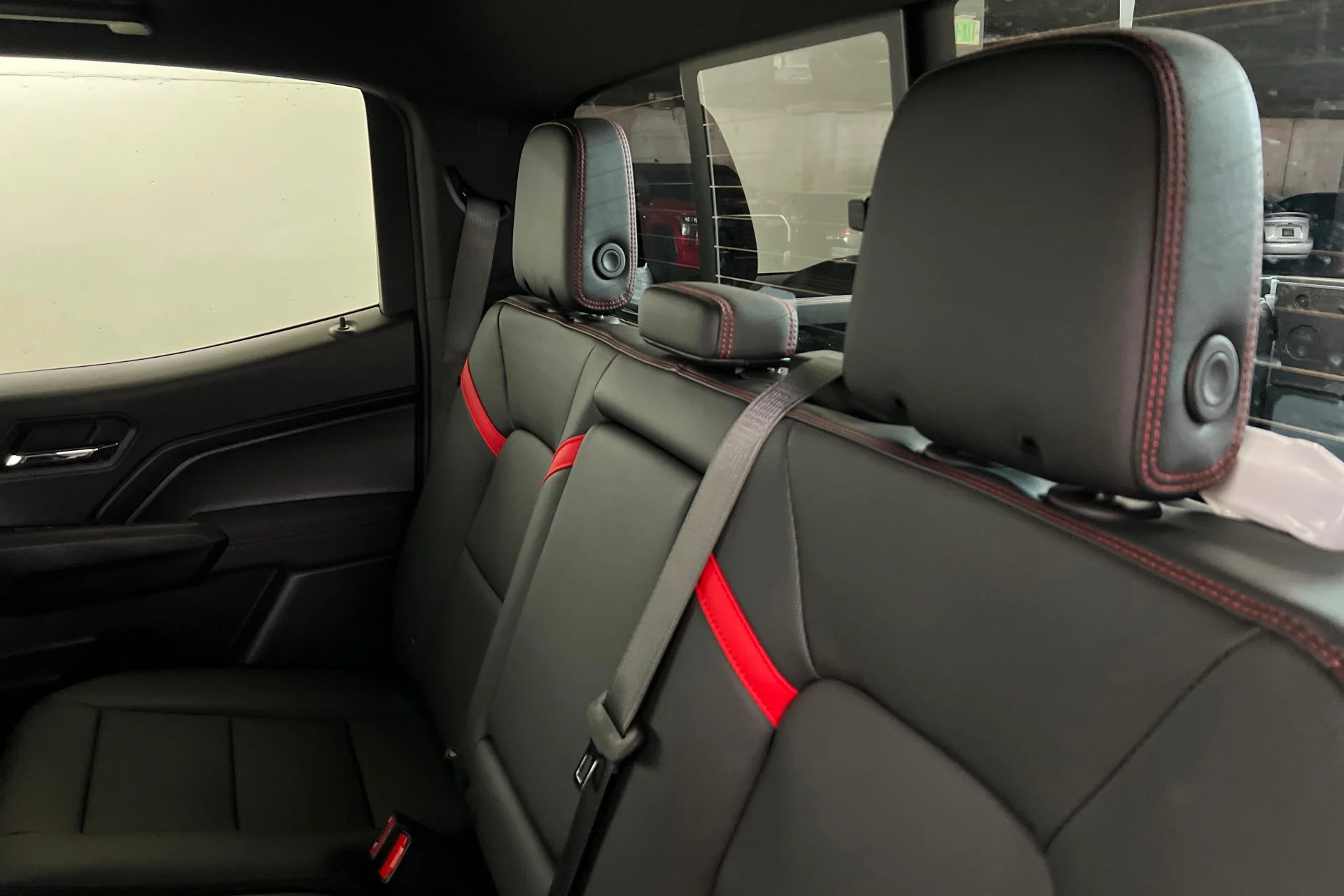 New 2026 Summit White Chevrolet Z71 image 20