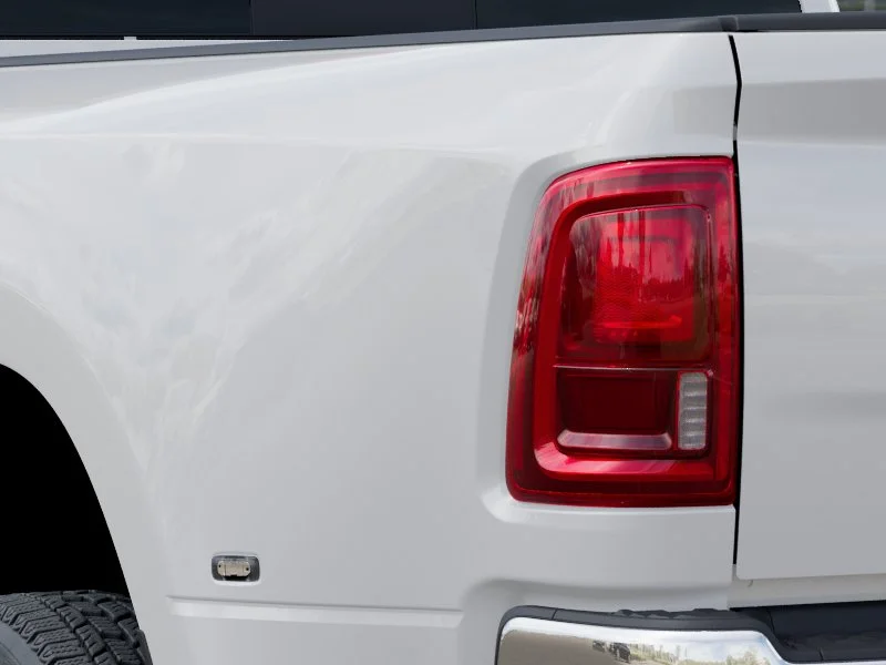 New 2026 Bright White Clear-Coat Exterior Paint RAM Tradesman image 42