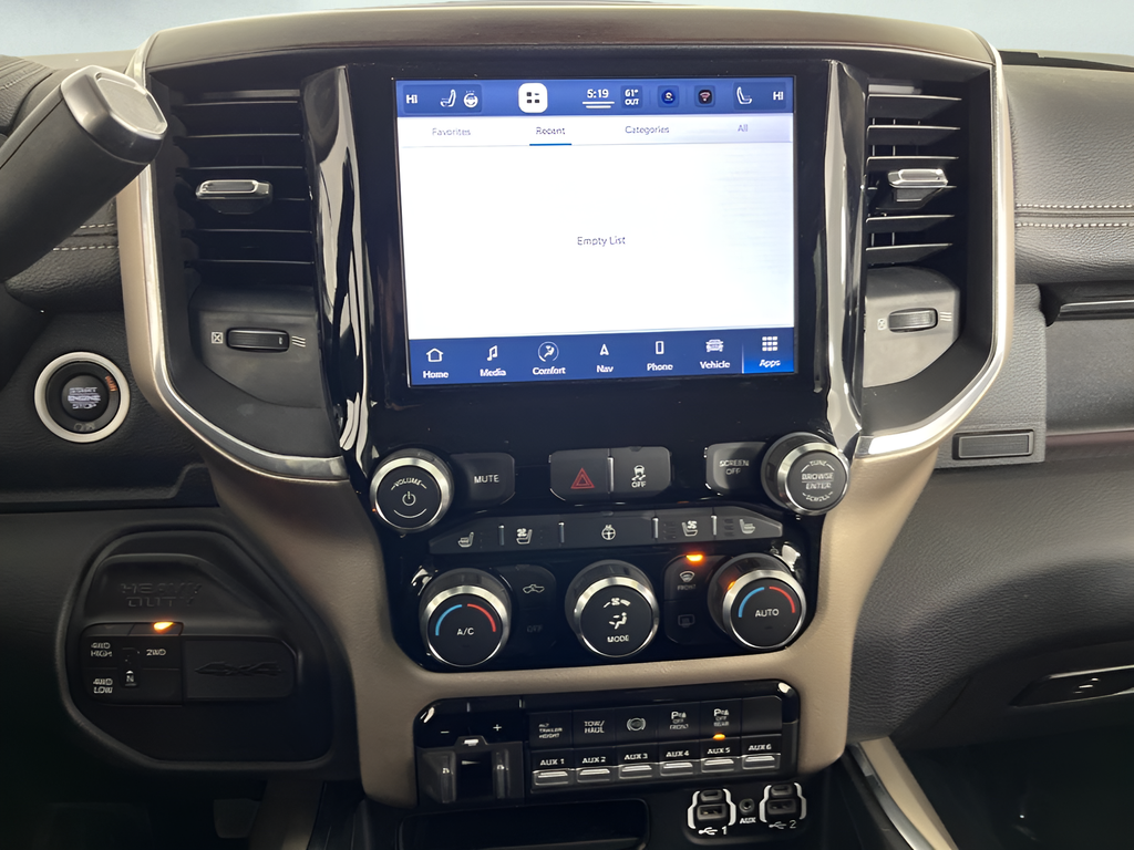 Used 2022 Silver Ram Laramie image 21