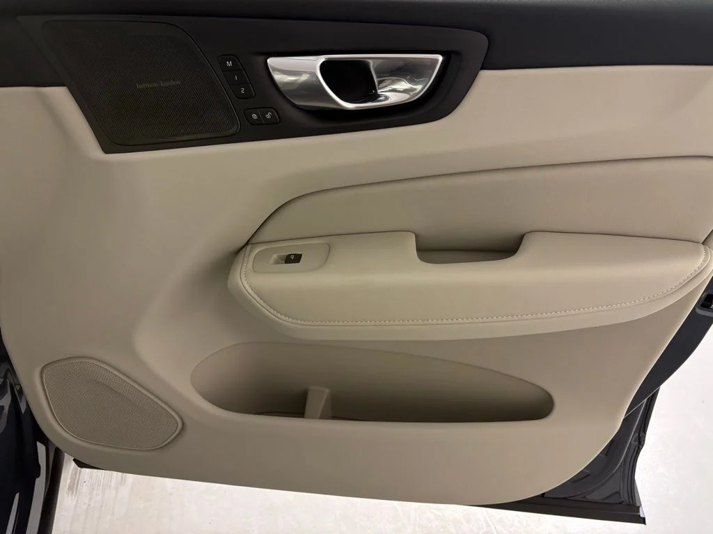 New 2026 Denim Blue Metallic Volvo Ultra image 41