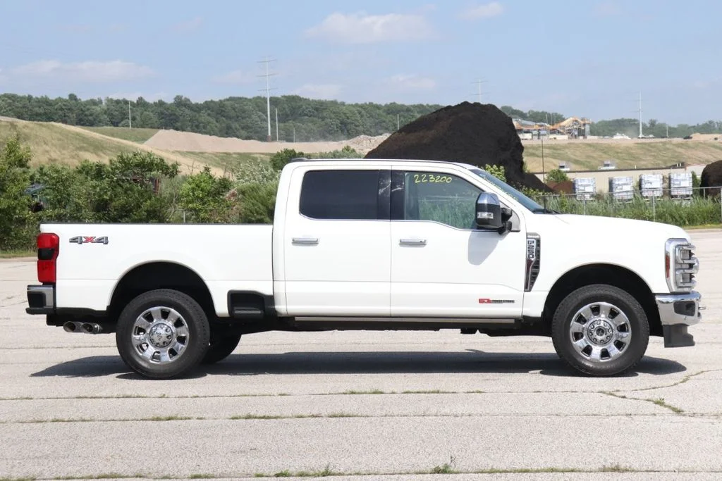 Used 2024 White Ford King Ranch image 9