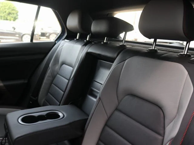 2025 Volkswagen Golf GTI Autobahn - Photo 27