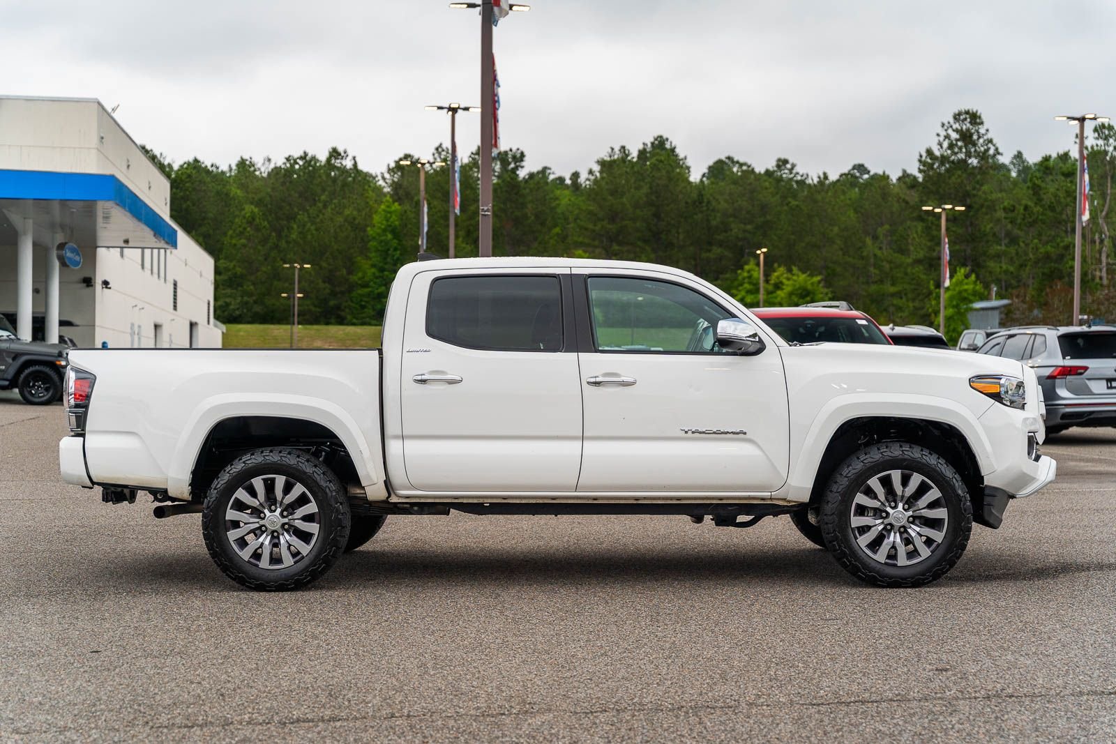 2023 Toyota Tacoma Limited - Photo 8