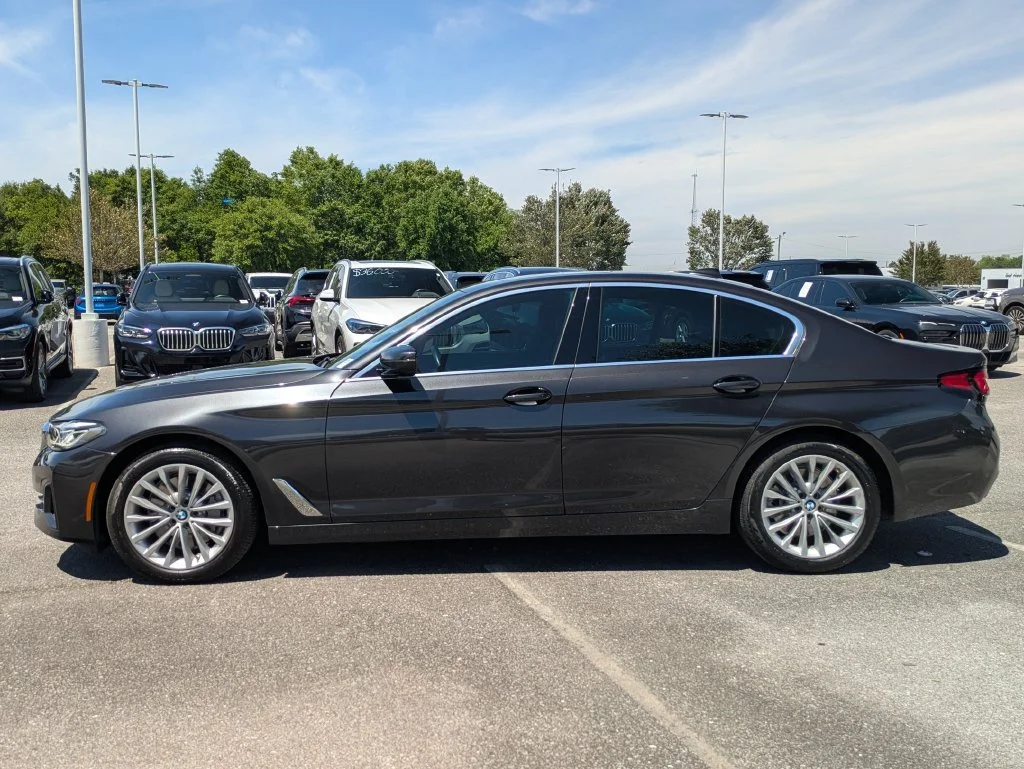 Used 2023 Gray BMW 530i image 2