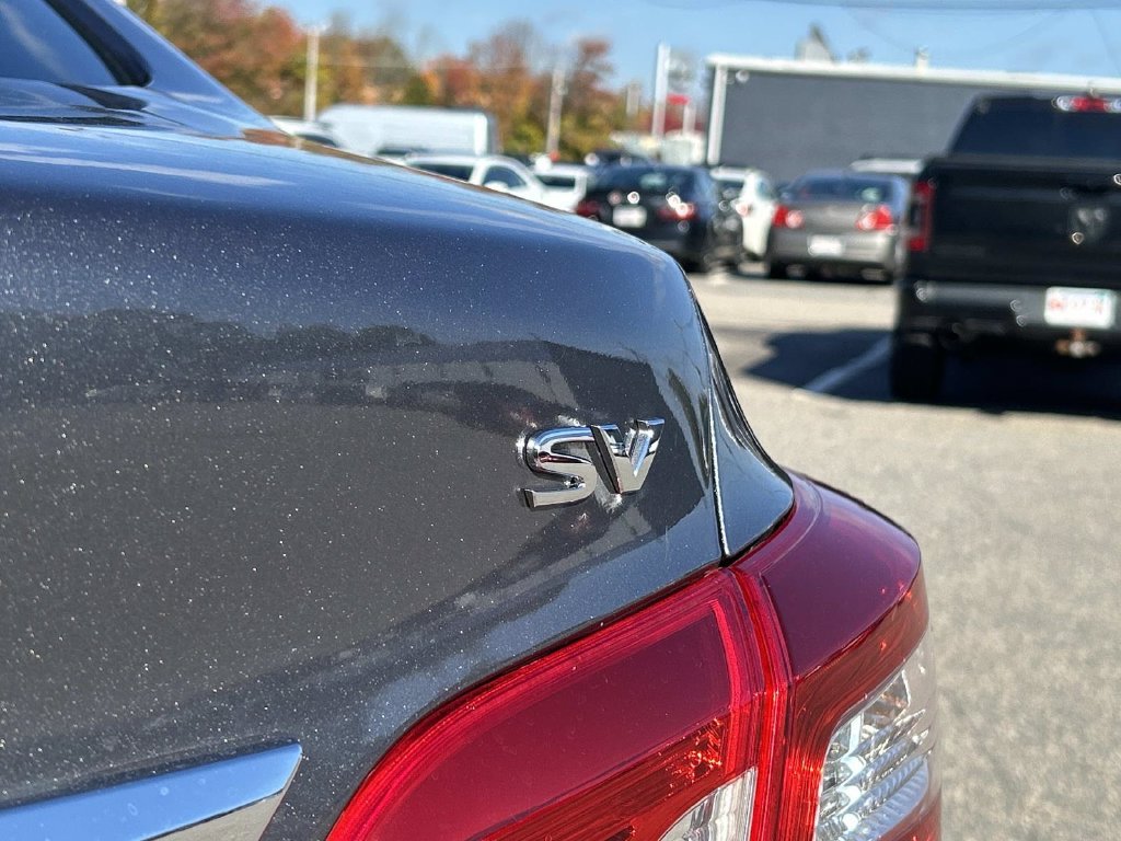 Used 2019 Gray Nissan SV image 13