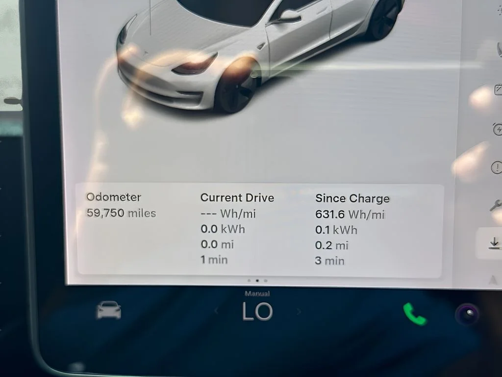 Used 2020 White Tesla Standard Range Plus image 18