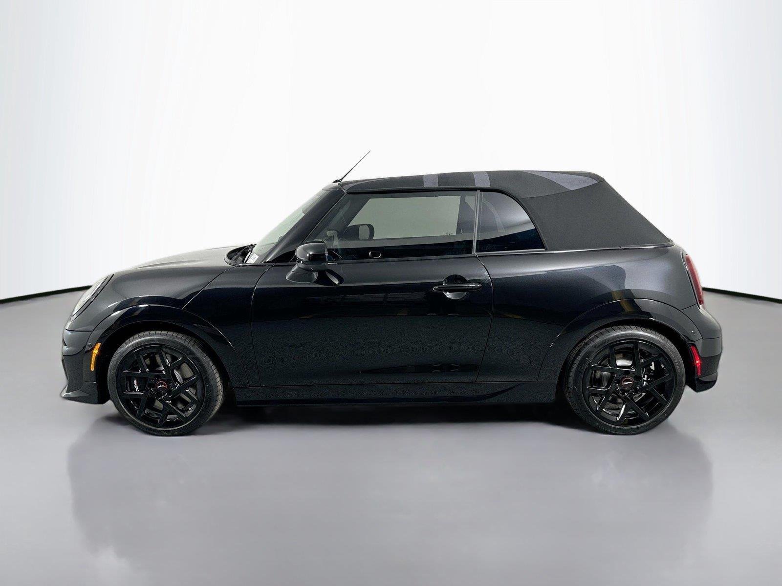 2026 MINI Convertible S - Photo 8