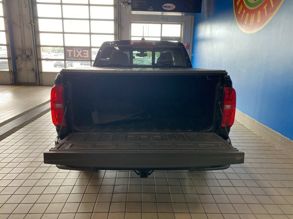 Used 2022 Black Chevrolet 4WD Z71 image 21
