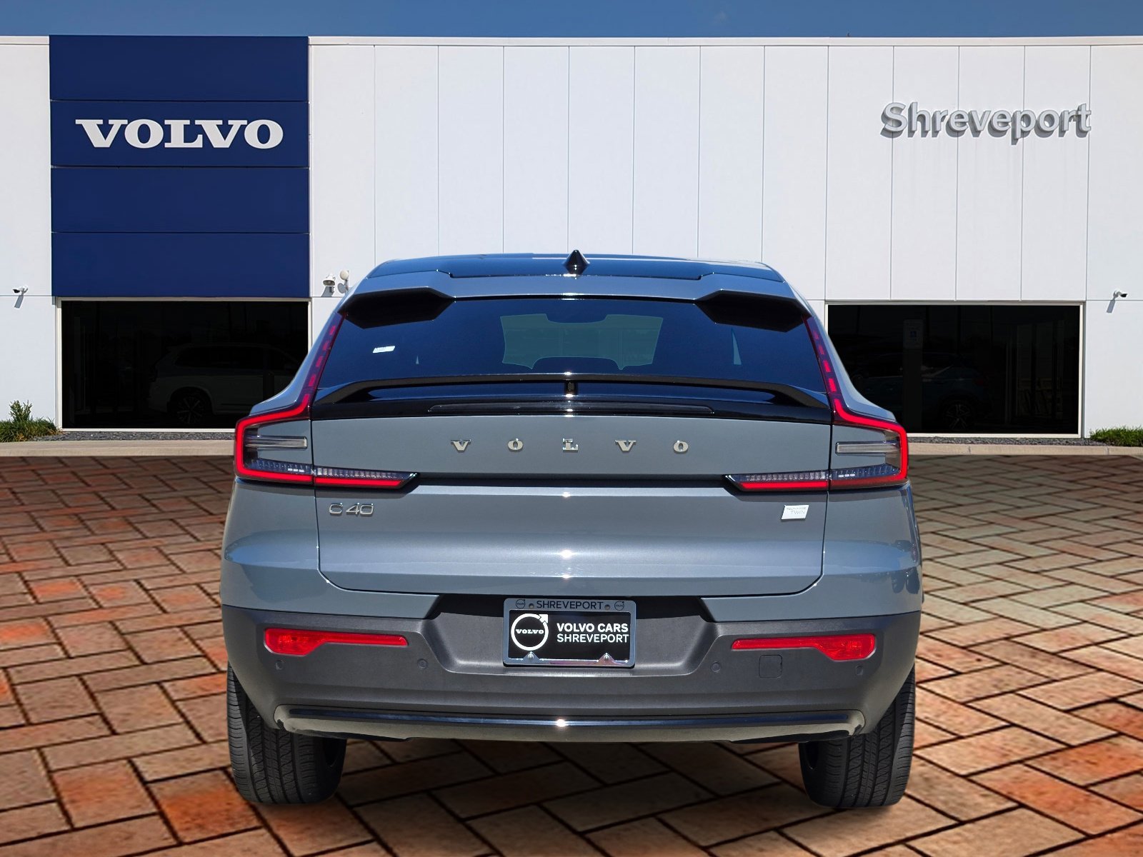 Used 2023 Thunder Gray Metallic Volvo Plus image 5