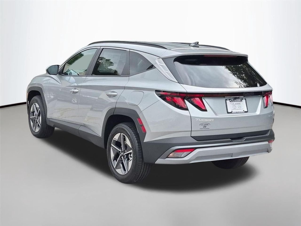 New 2026 Shimmering Silver Hyundai SEL AWD image 3
