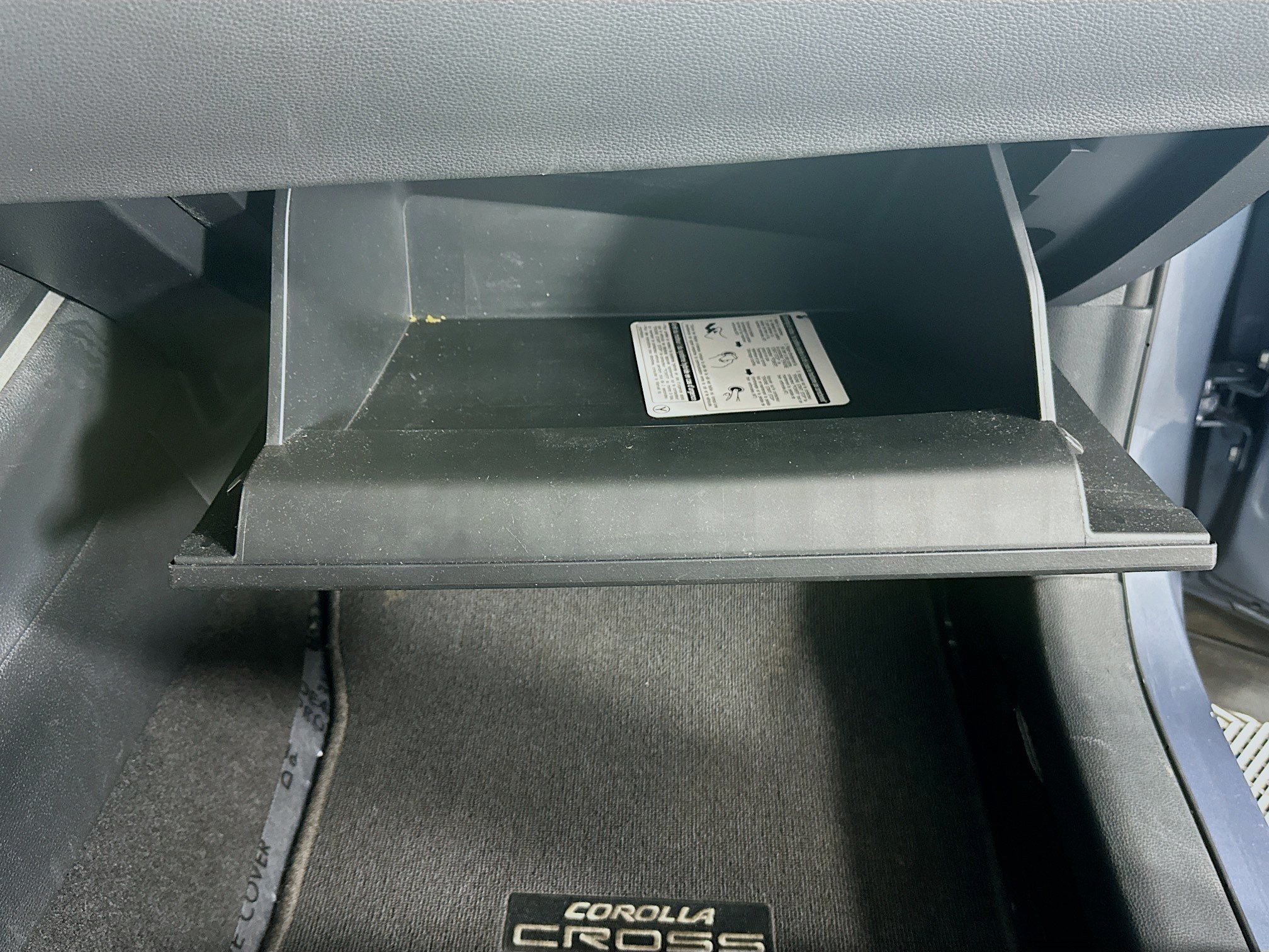 Used 2023 Celestite Toyota LE image 32