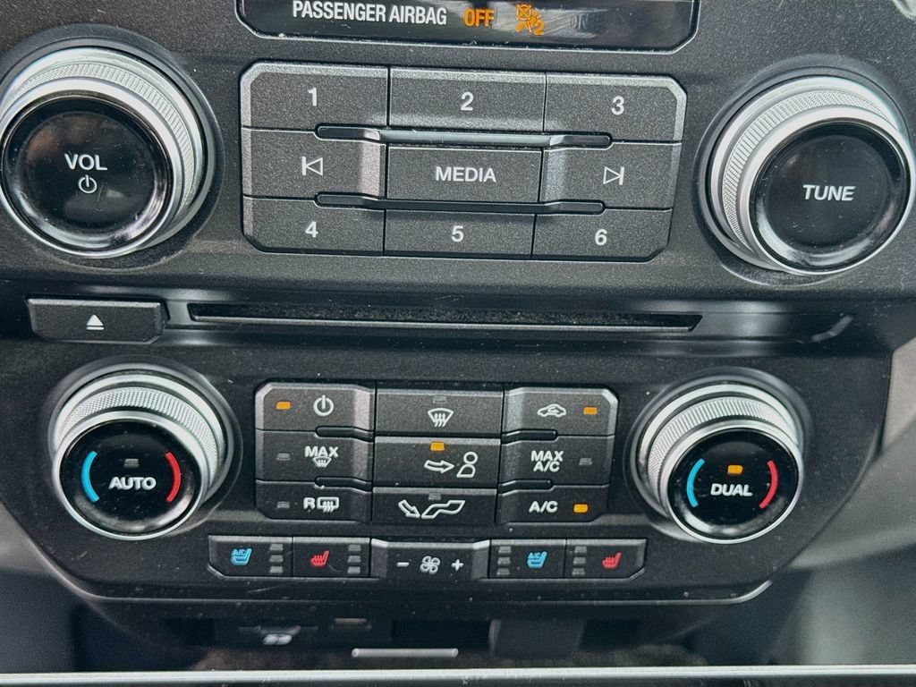 Used 2015  Ford XLT image 16