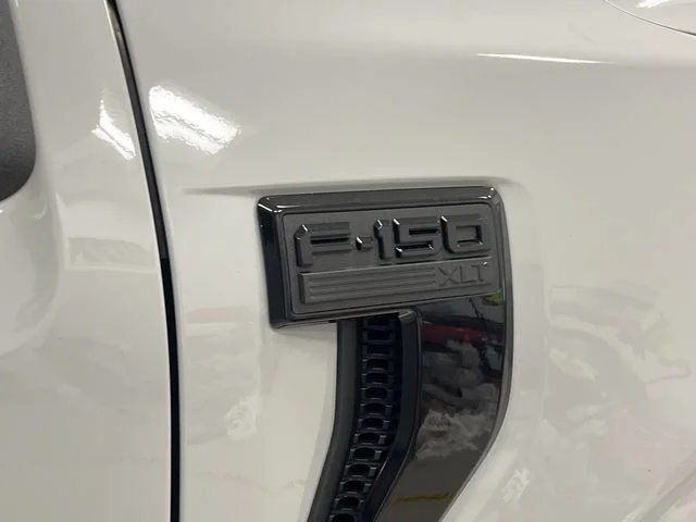 New 2026 Avalanche Ford XLT image 11