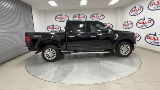 New 2026 Agate Black Metallic Ford Lariat image 13