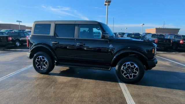 New 2026 Shadow Black Ford Outer Banks® image 99