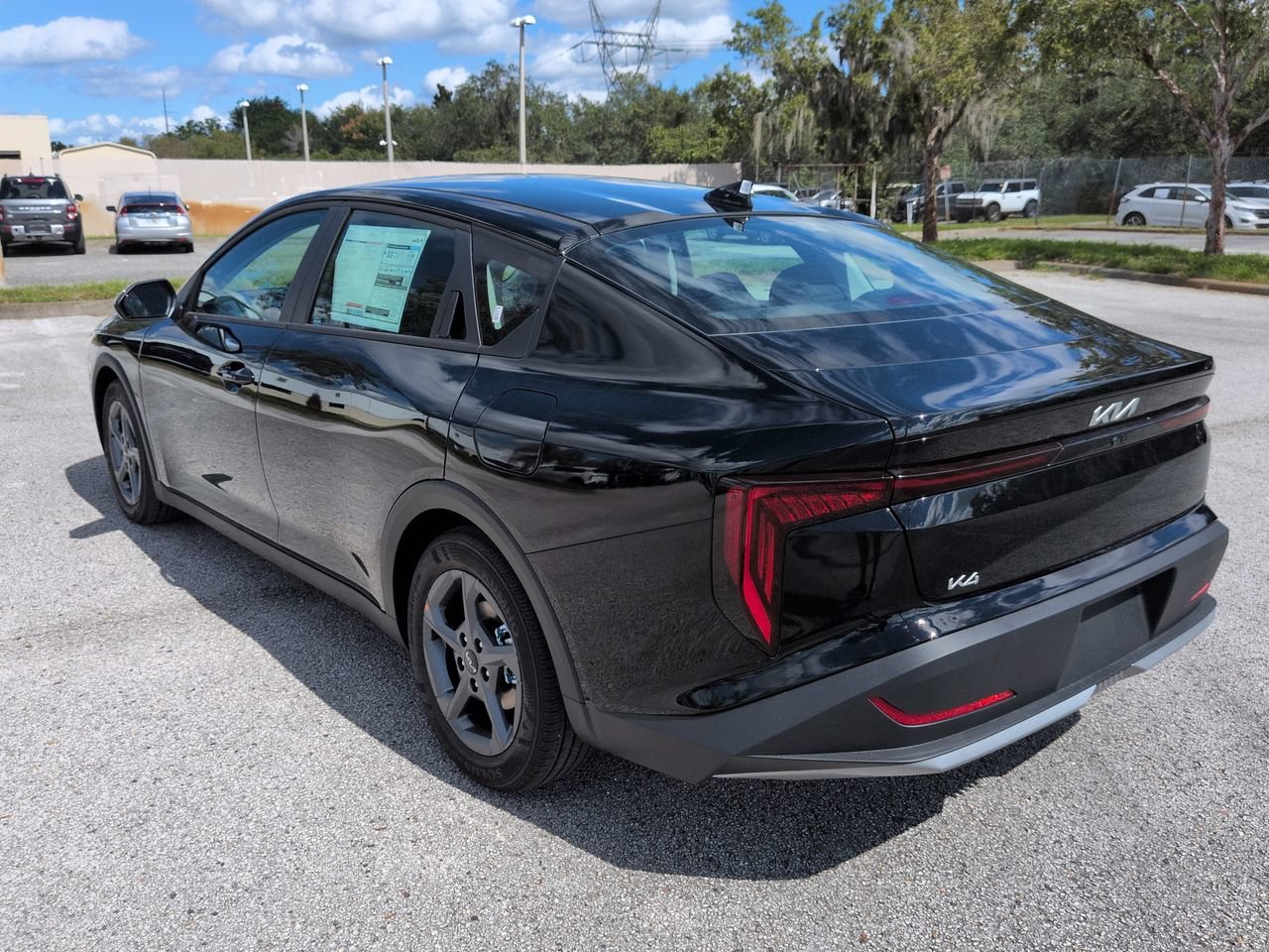 New 2027 Aurora Black Pearl Kia LXS image 7