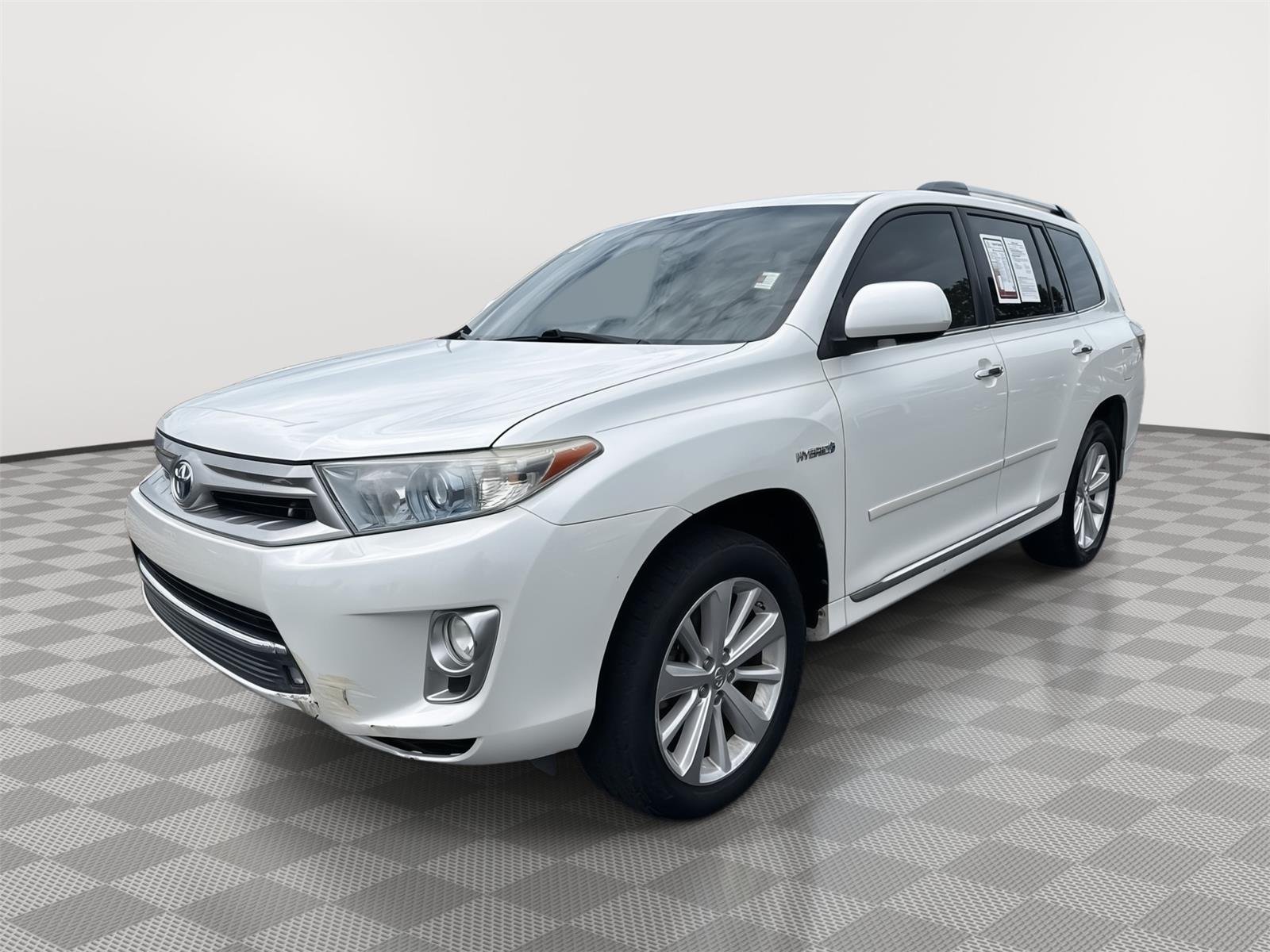 Used 2012 Blizzard Pearl Toyota Limited image 11