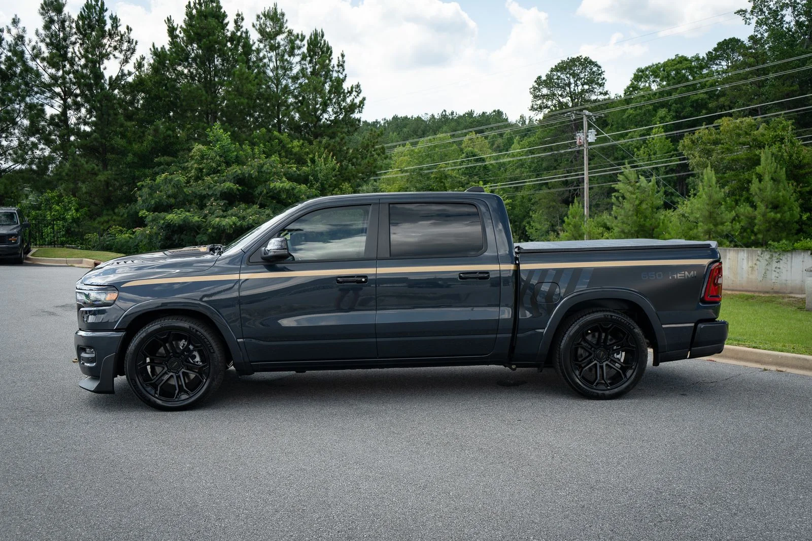 New 2026 Forged Blue Metallic Exterior Paint RAM Big Horn/Lone Star image 17
