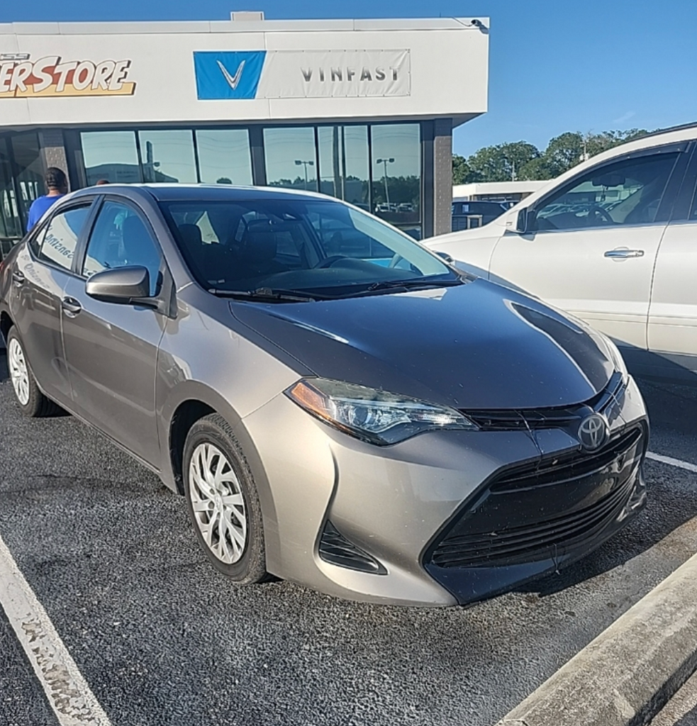 2019 Toyota Corolla LE AT's photo
