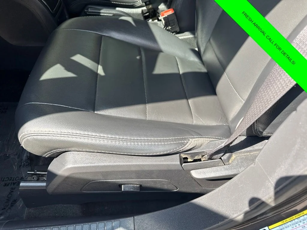 Used 2016 Crystal Metallic Jeep Latitude image 18
