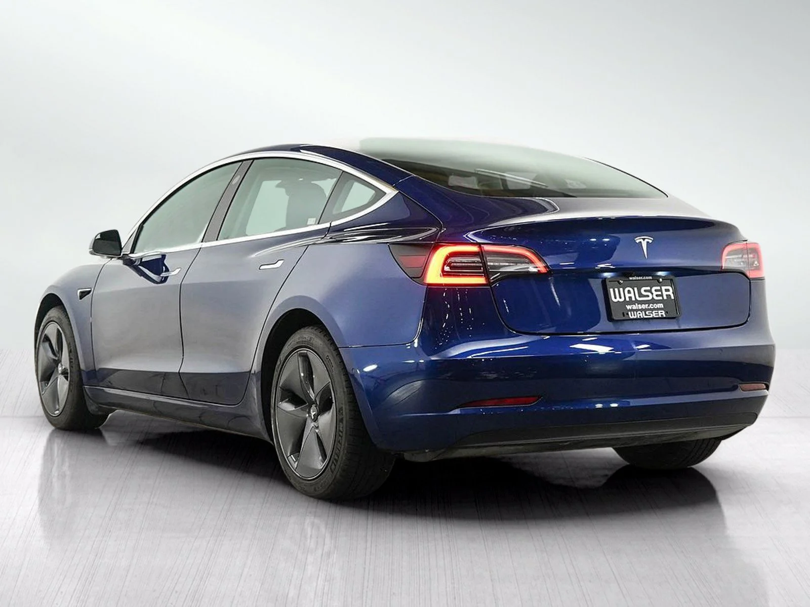 Used 2020 Blue Tesla Standard image 3