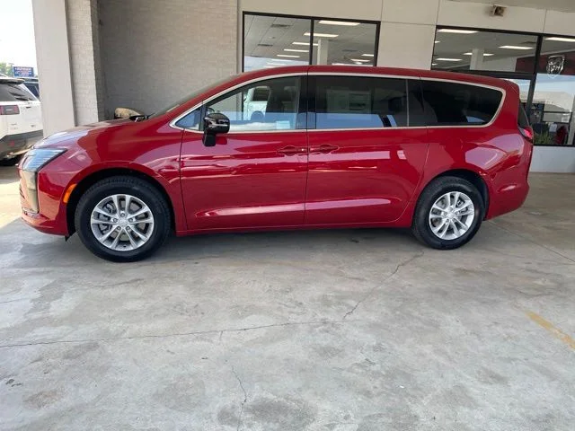 New 2027 Red Hot Pearl-Coat Exterior Paint Chrysler Select image 3