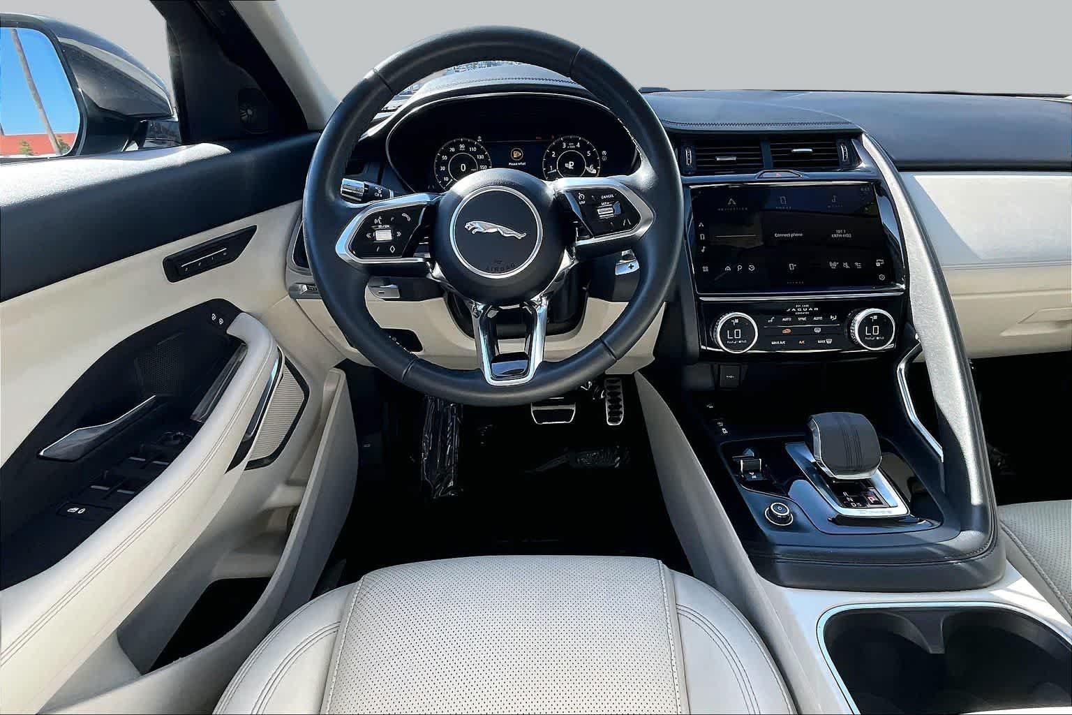 Pre-Owned 2022 Jaguar E-PACE SE