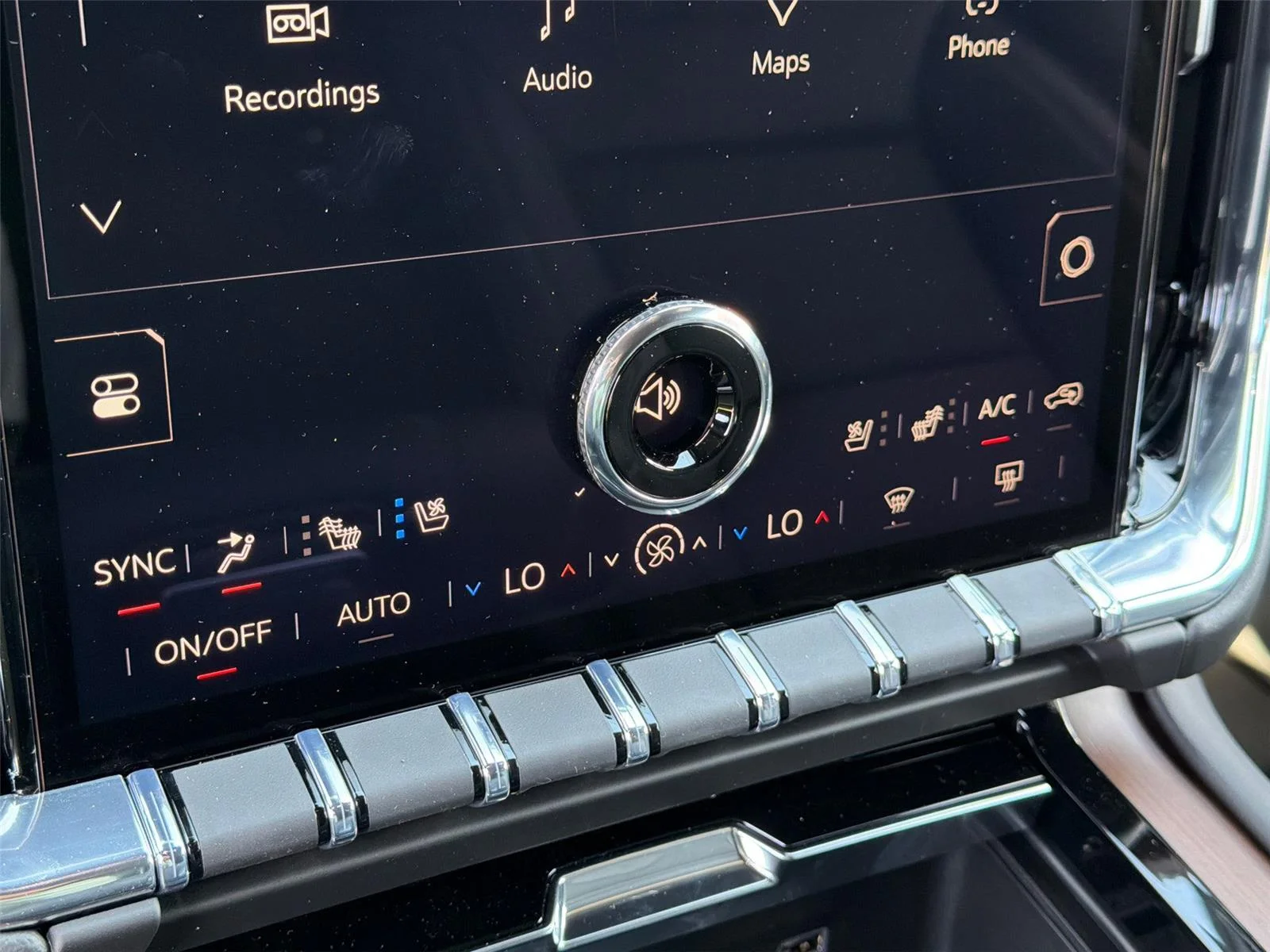 New 2026 Glacier White Tricoat GMC Denali image 25