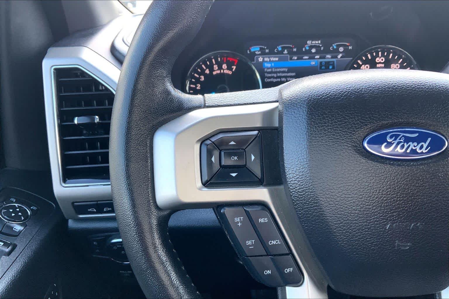 Used 2020 Agate Black Ford LARIAT image 23