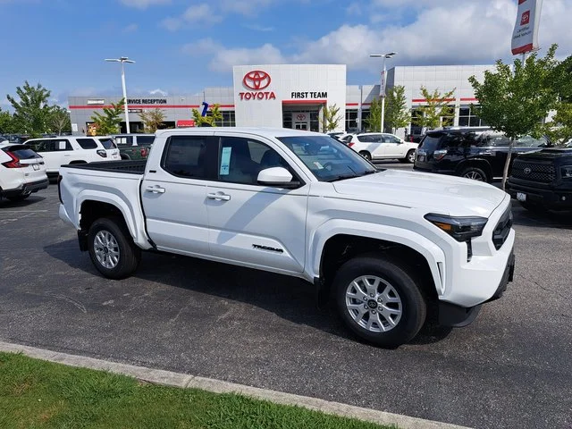 New 2026 Ice Cap Toyota  SR5 image 5