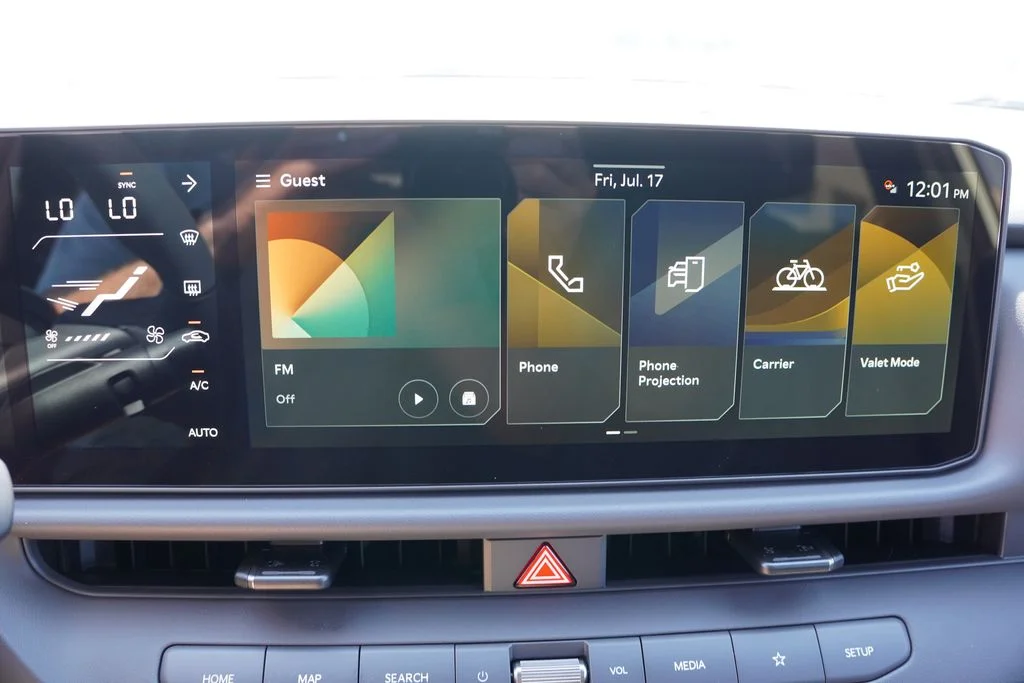 New 2027 Snow White Pearl Kia X-Line S image 16