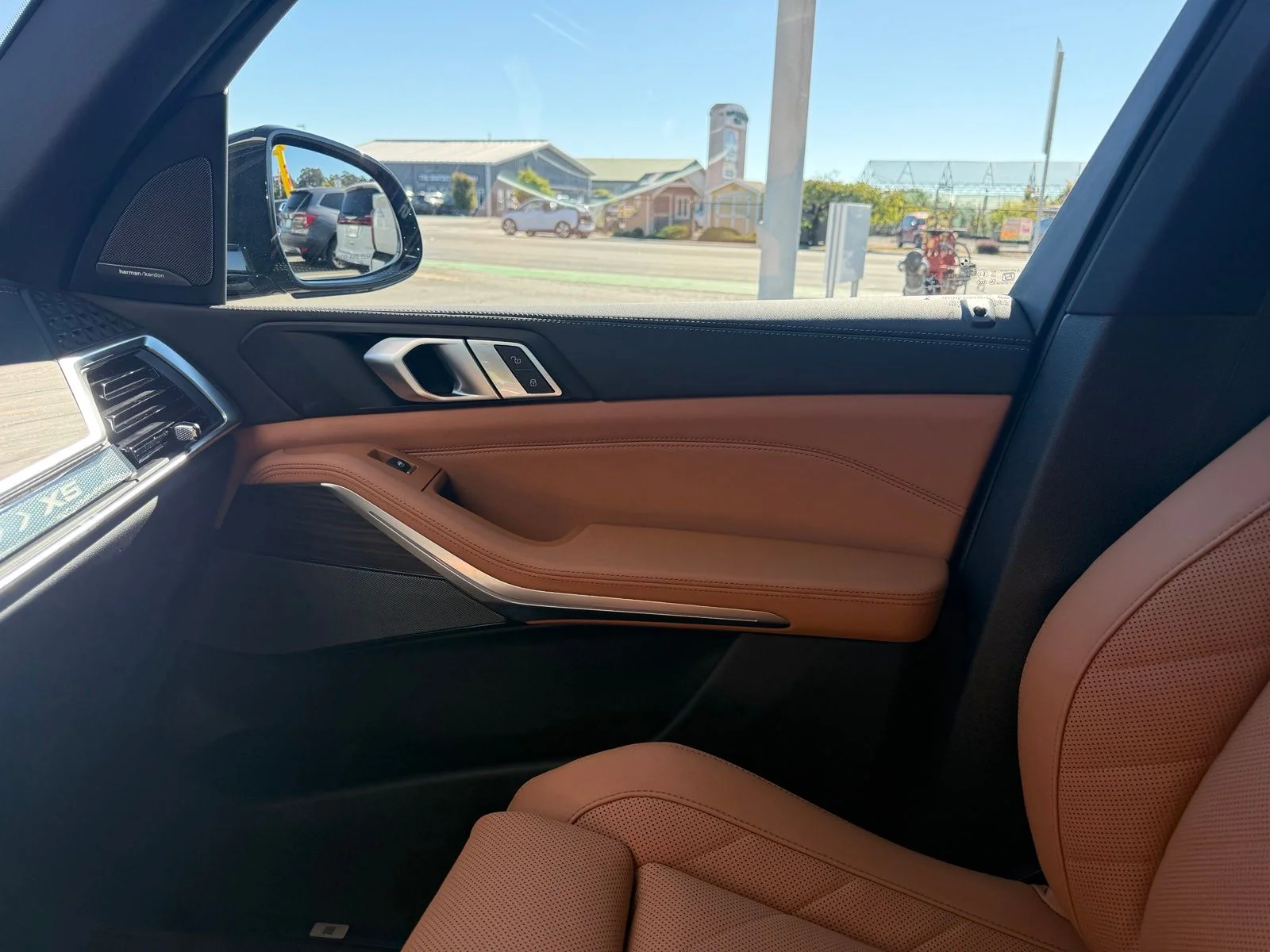 New 2026 Tanzanite Blue II Metallic BMW xDrive40i image 20
